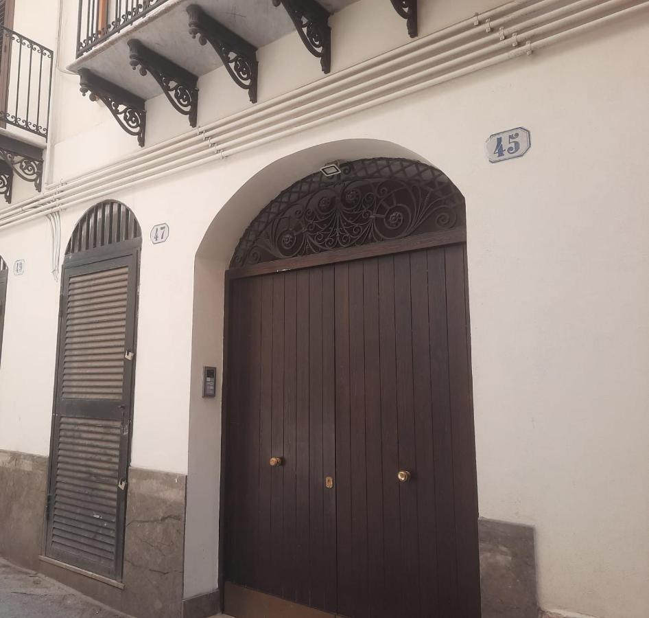 Ferienwohnung Peri Peri House - Palermo Centro Exterior foto